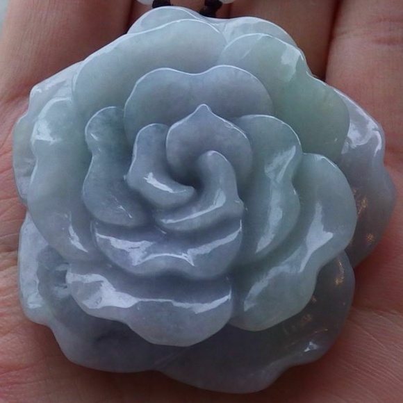 Certified Green Lavender 100% Natural A Jade jadeite pendant Orchid Flower 花开富贵 - Picture 8 of 9